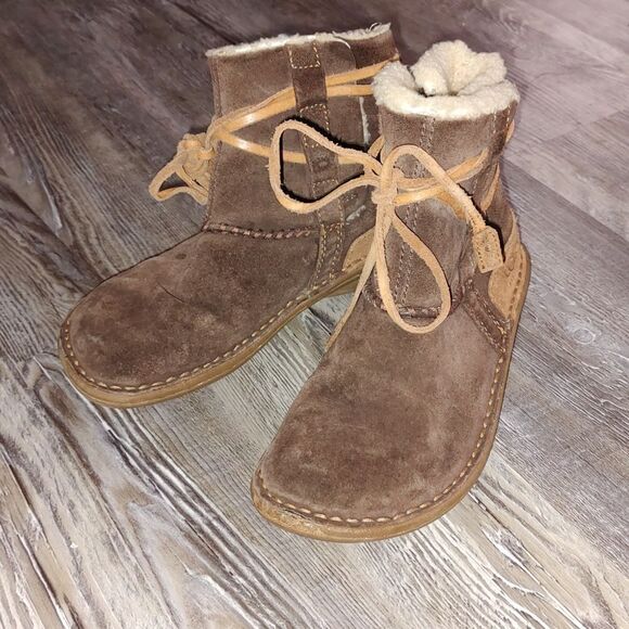 UGG 'La Jolla' Boots chocolate Youth size 3 - Picture 1 of 9